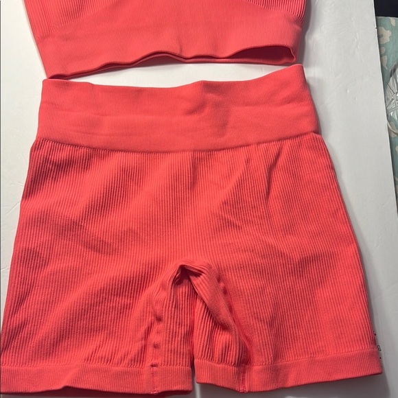 Viral TikTok Style Hot Pink Workout Set – One Shoulder Bra + Biker Shorts (L) - Picture 12 of 15